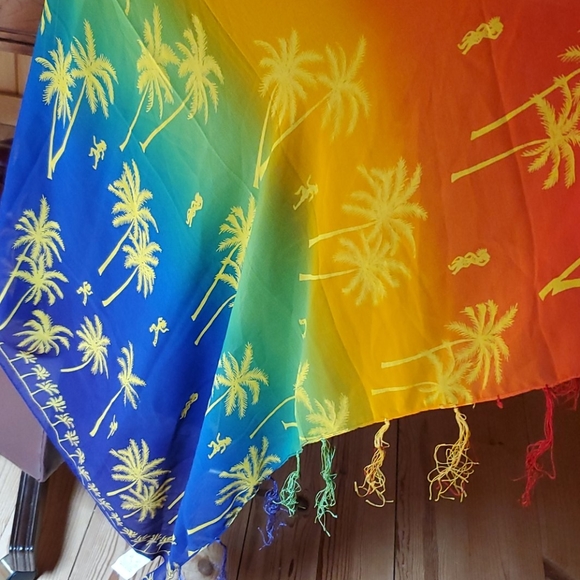 Swimsuit wrap - Picture 2 of 2